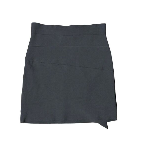 BCBG MaxAZRIA  Bandage Skirt  Size Medium - Picture 3 of 7